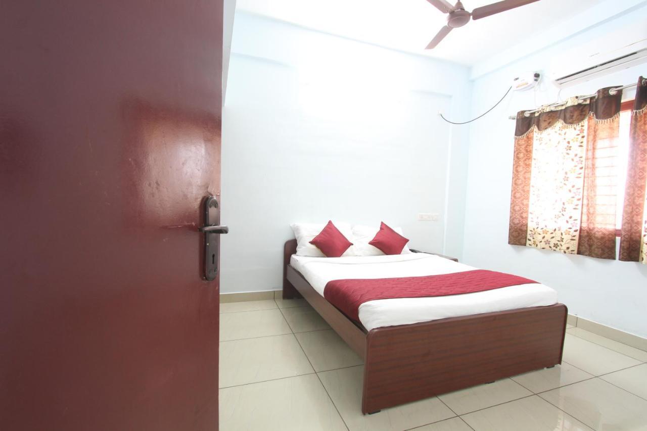Lakshana Service Apartment - Big Temple Thanjavur Exterior photo